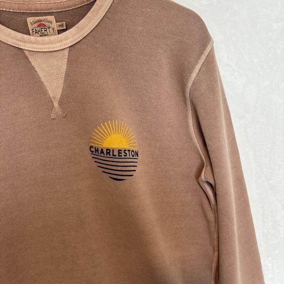 Faherty tan Charleston sun logo crew neck long sleeve pullover size medium - Picture 3 of 10
